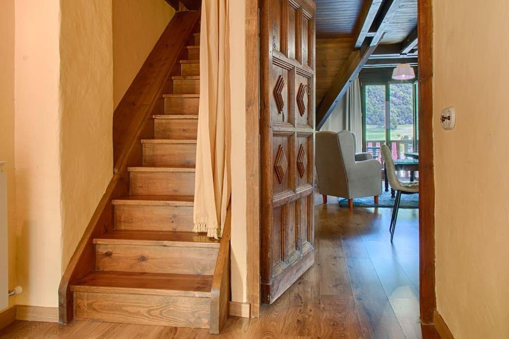 Appartamento Saplan Real Estate Casa Izadi Bossòst Esterno foto