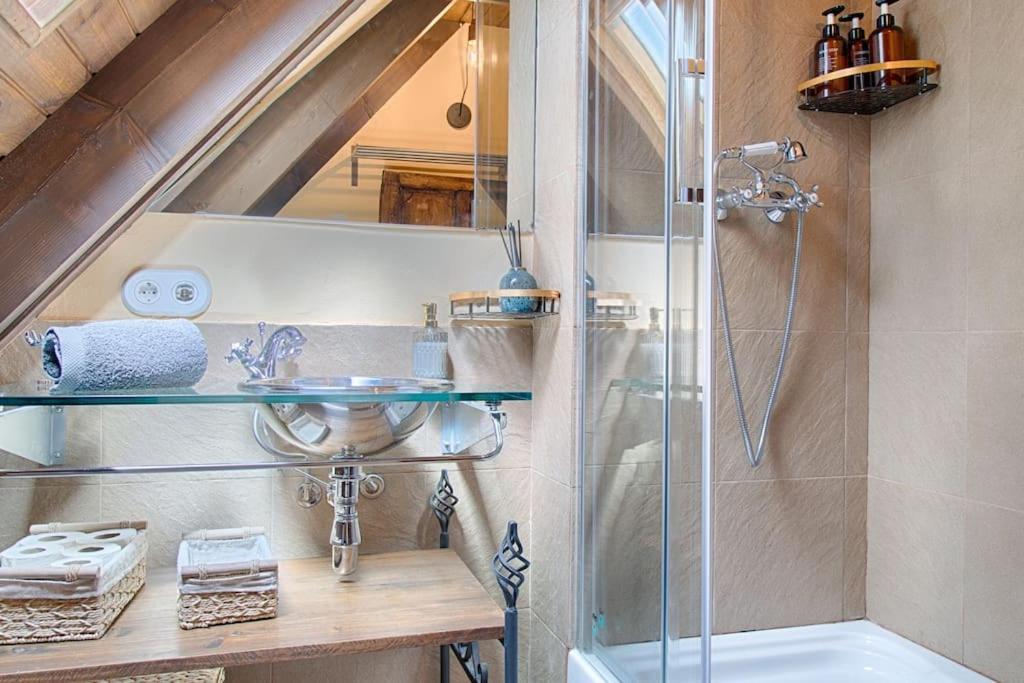 Appartamento Saplan Real Estate Casa Izadi Bossòst Esterno foto